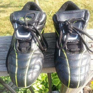 Rawlings Size 5 Cleats